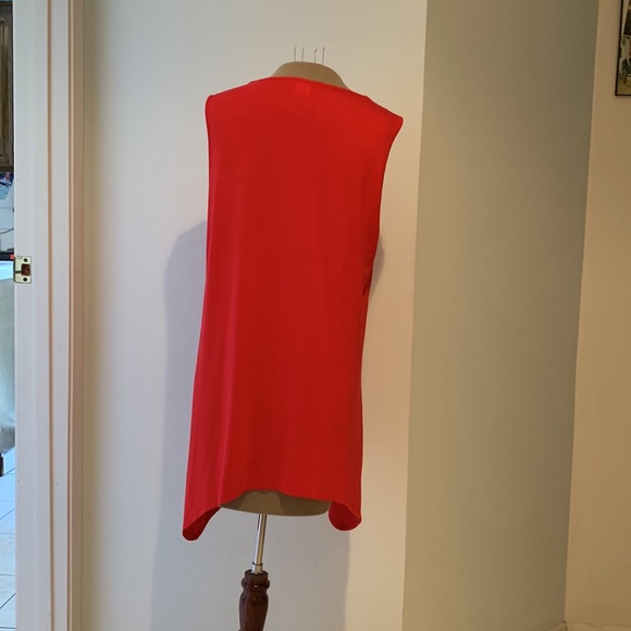 Sleeveless Stretchy Beaded Asymmetrical Hem Red Top Sz XL - Picture 2 of 9